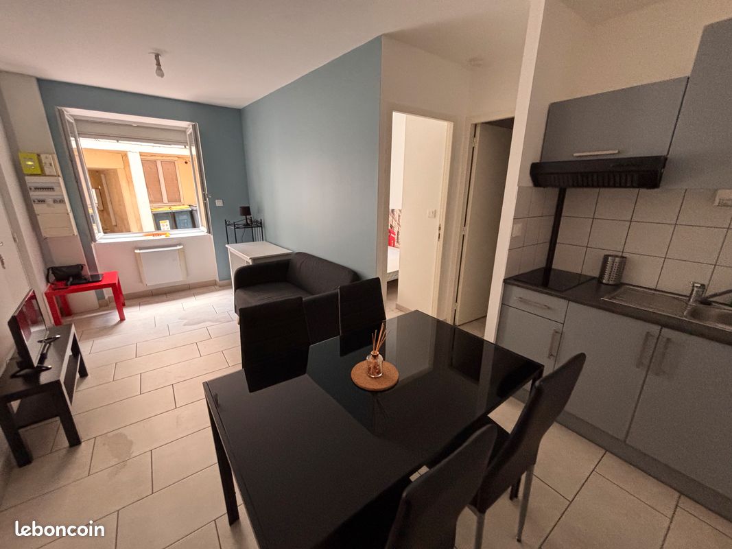 Appartement 2 pièces 25 m² · à Saint-Étienne · 25 m² · 424 €