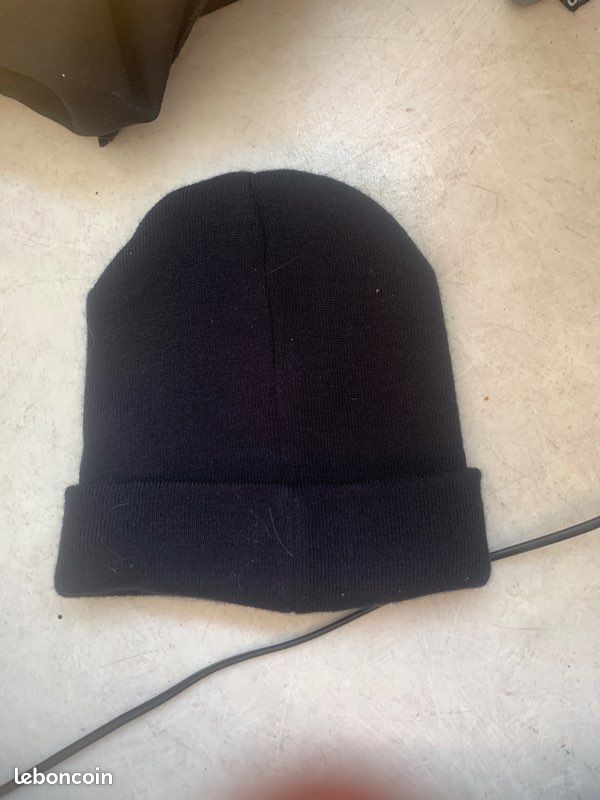 Bonnet (image 2)