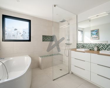 Maison 1 020 000 € - 145 m²
