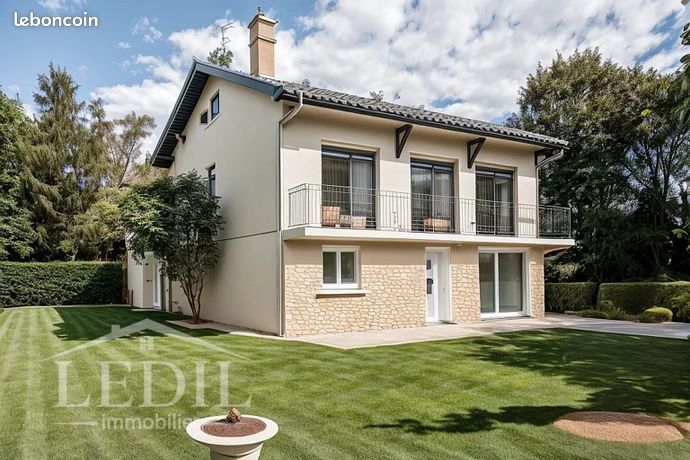 Maison 5 pièces 150 m²