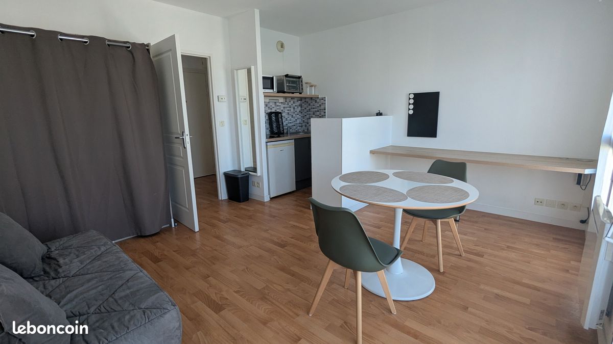 Appartement 1 pièce 27 m² · à Laval · 27 m² · 470 €