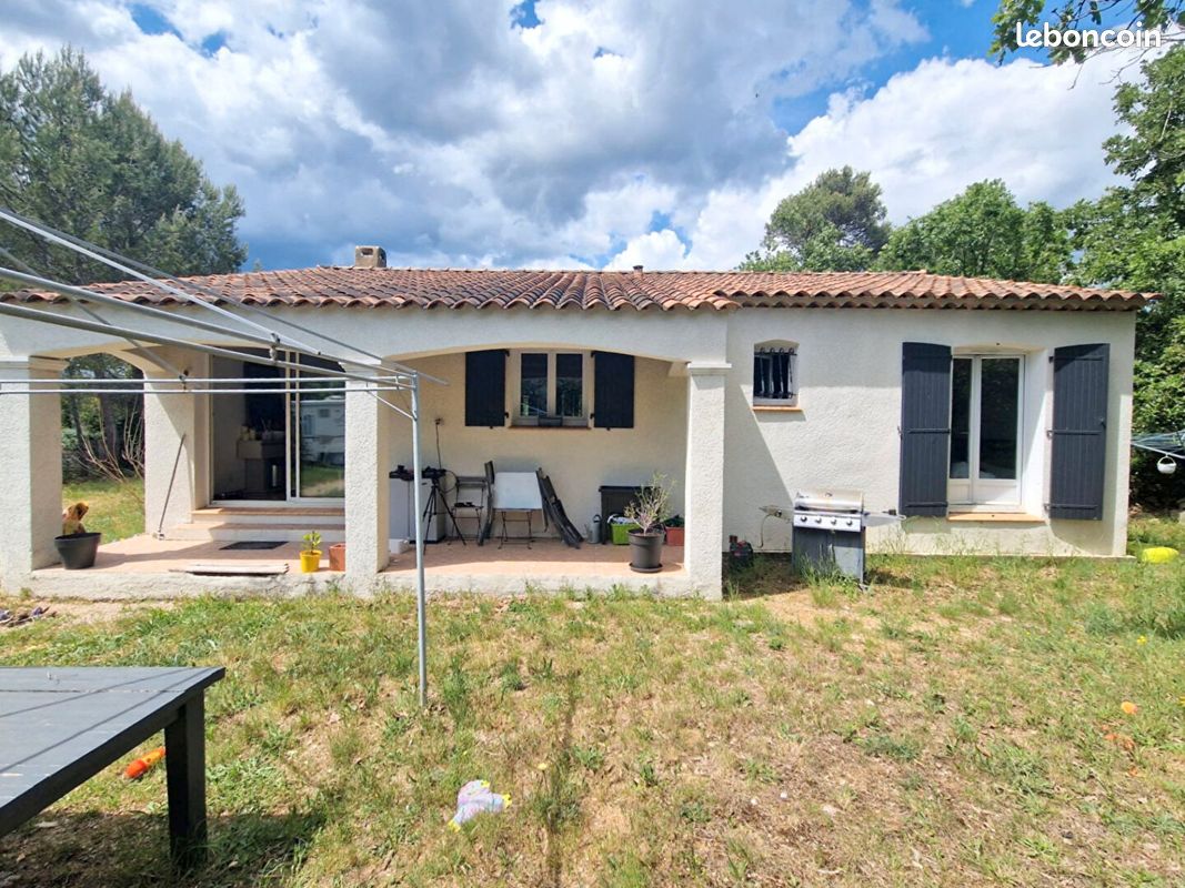 Maison 4 pièces 102 m² · à Rocbaron · 102 m² · 385 000 €