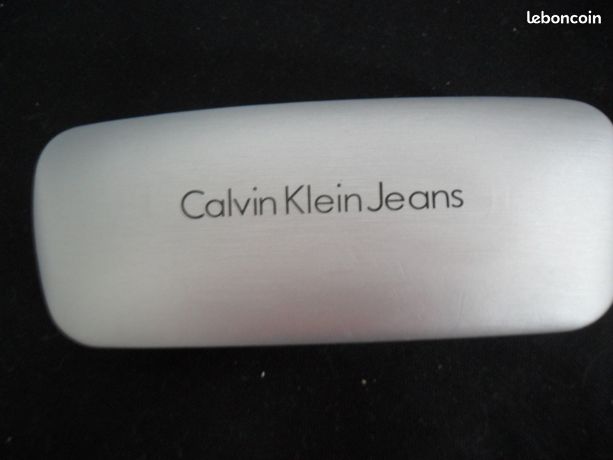 Boitier lunette calvin klein Accessoires Bagagerie