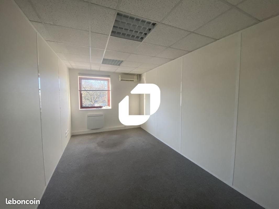 Local d'activité 1 052 m² (image 5)