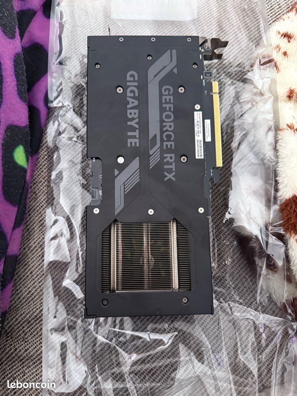 Rtx 4070 Gigabyte OC 12 Go (image 3)