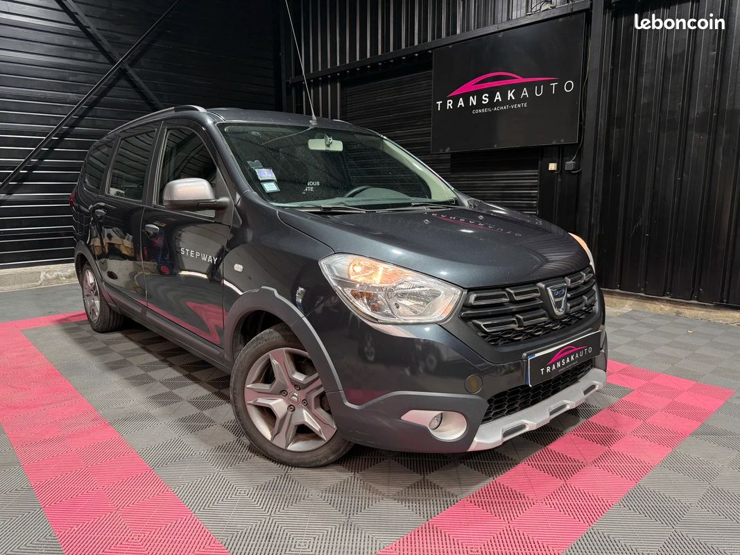 Dacia LODGY Stepway 1.2 tce 115 attelage / radars de recul / régulateur de vitesse (image 1)