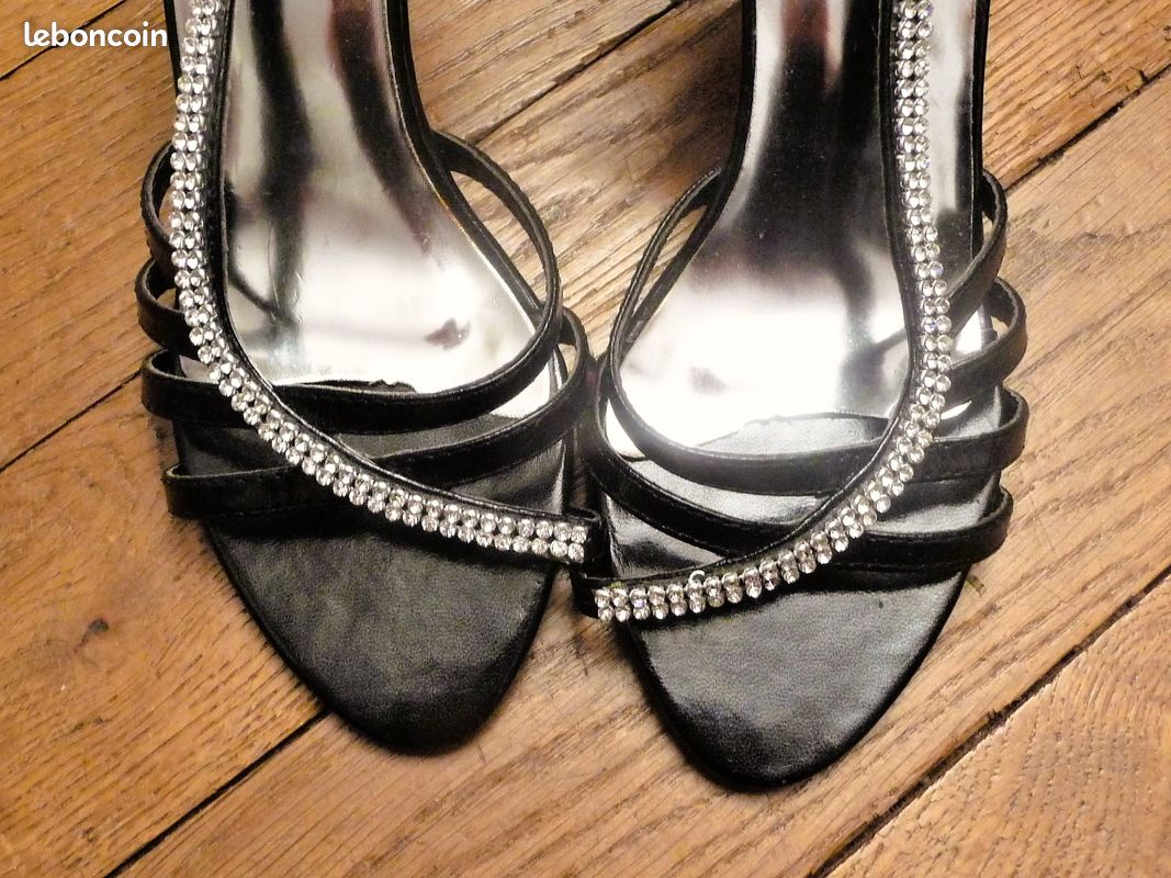 Escarpins à Talons Aiguilles Michael Kors - Strass - Plastique Transparent - Taille 7.5 US - Occasion Très Bon état