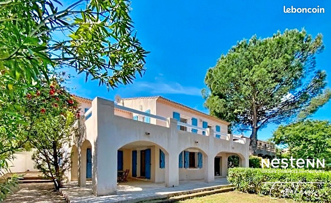 Maison 8 pièces 200 m² · à Cogolin · 200 m² · 880 000 €