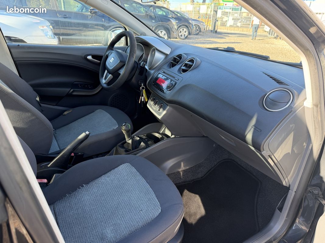 Seat IBIZA 1.4 TDI FAP STYLANCE 5P (image 5)