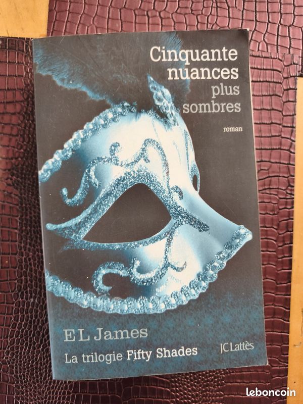 Cinquante nuances plus sombres (image 1)