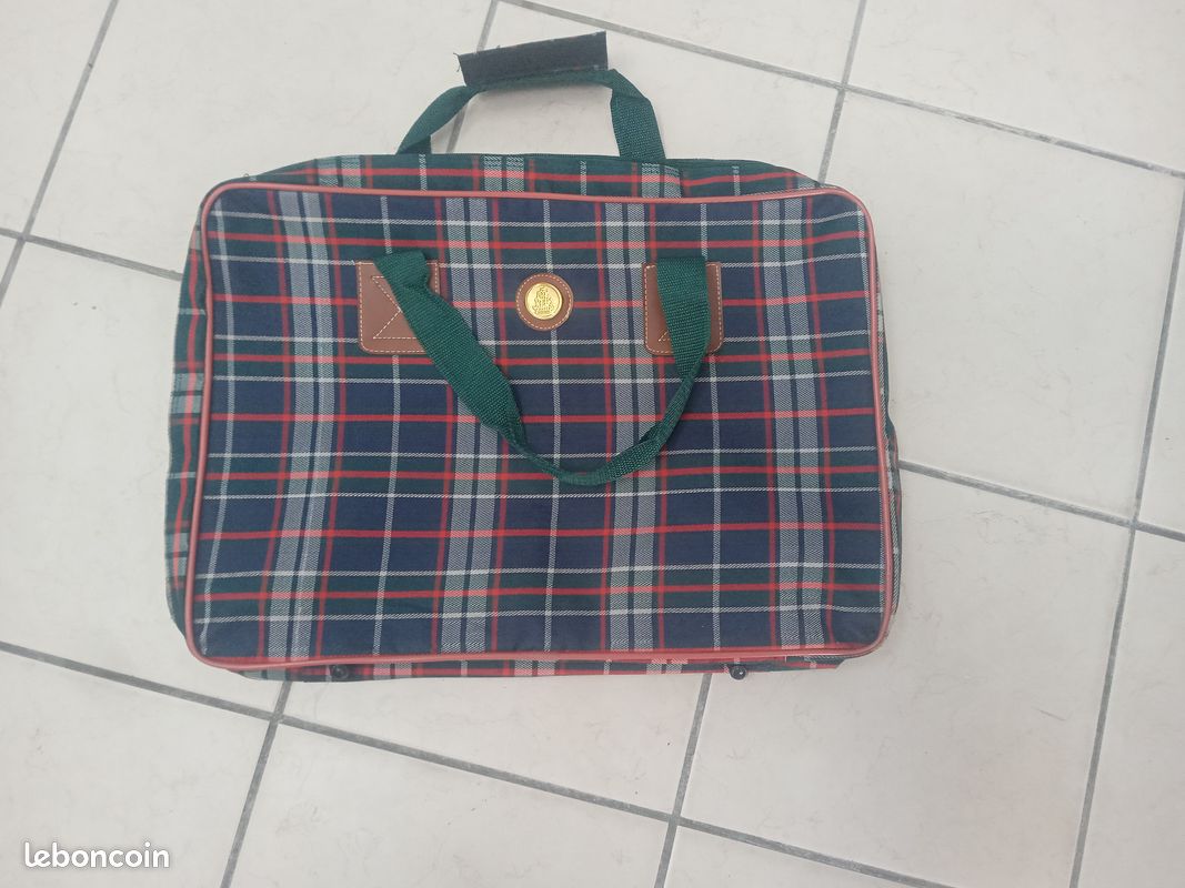 Petit sac de voyage (image 1)