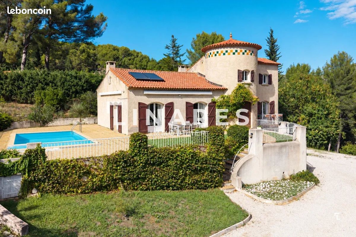 Maison 6 pièces 180 m² · à Roquevaire · 180 m² · 649 000 €