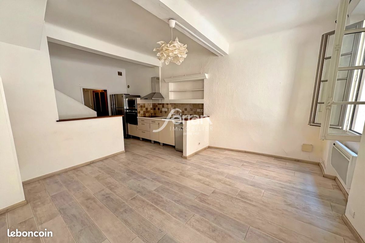 Maison 4 pièces 100 m² · à Callas · 100 m² · 198 000 €
