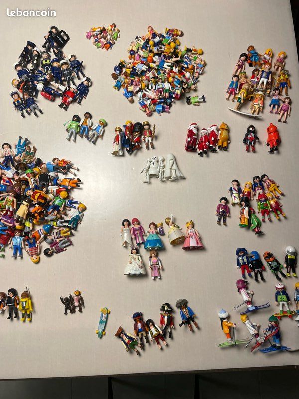 PLAYMOBIL - FIGURINES - personnages EUR 22,00 - FR