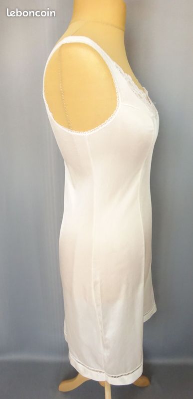 jolie combinaison & fond de robe vintage jolie dentelle taille 62/64