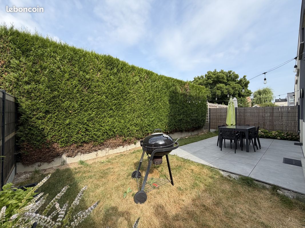 Maison 4 pièces 98 m² · à Houplines · 98 m² · 303 000 €