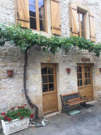 Maison dans Bretenoux centre entiérement rénove