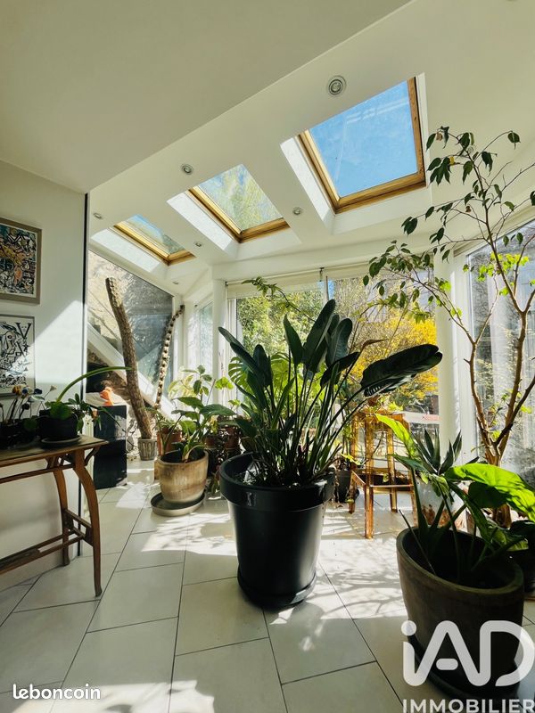 Maison 7 pièces 145 m² · à Auneau-Bleury-Saint-Symphorien · 145 m² · 286 000 €