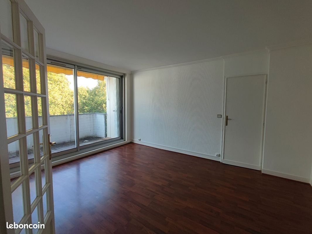 Appartement 3 pièces 52 m² · à Marly-le-Roi · 52 m² · 1 048 €/mois