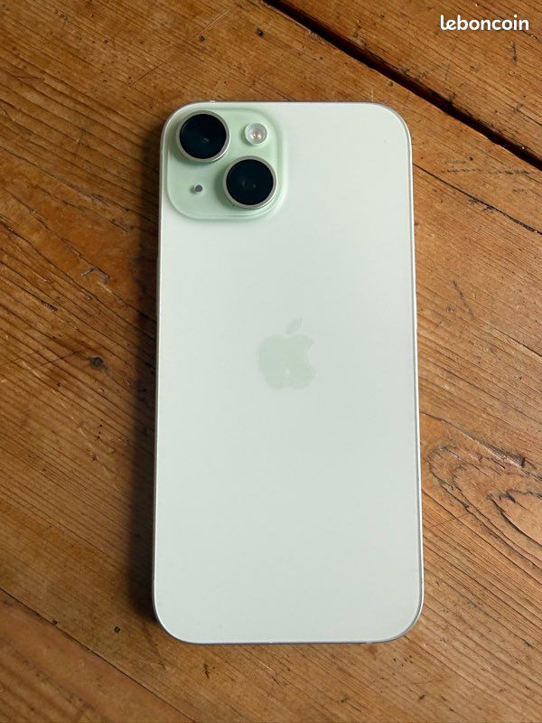 IPhone 15 en très bon état – Très bien entretenu (image 2)