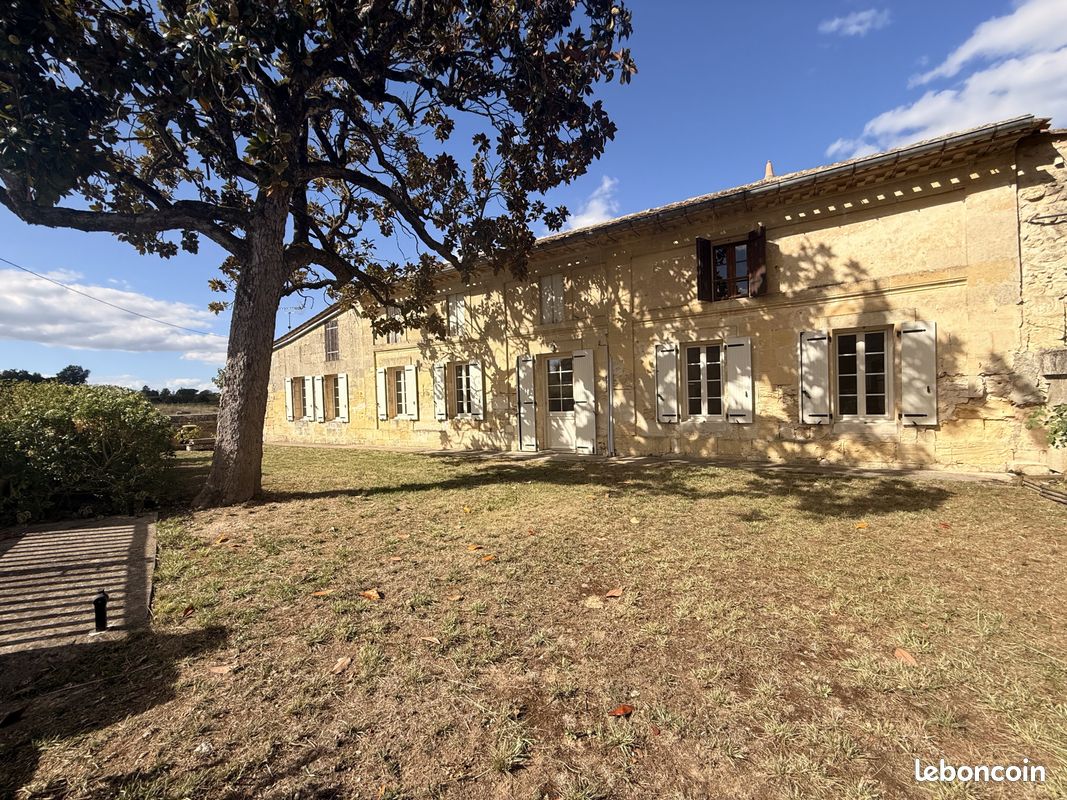 Maison 5 pièces 134 m² · à Nérigean · 134 m² · 1 300 €/mois