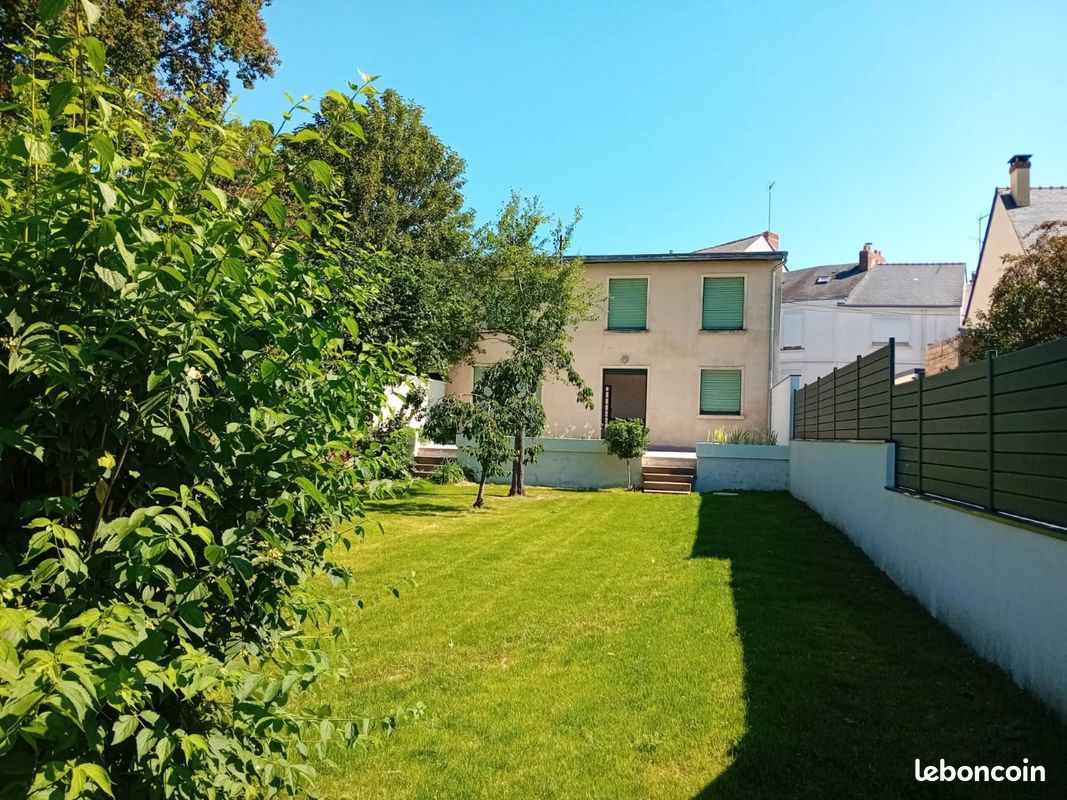 Maison 8 pièces 130 m² · à Angers · 130 m² · 480 000 €