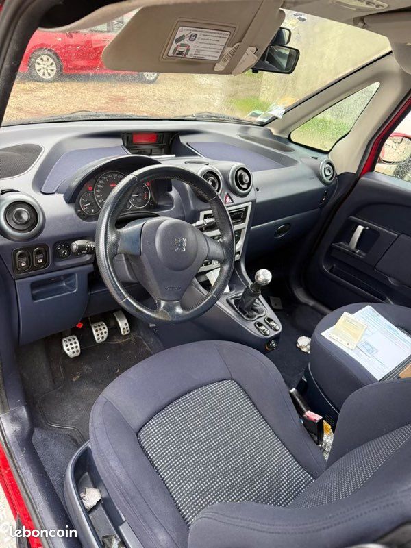 Peugeot 1007 1.4hdi 68cv (image 3)