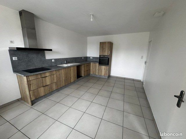 Maison 5 pièces 128 m² · à Saint-Sixte · 128 m² · 890 €/mois