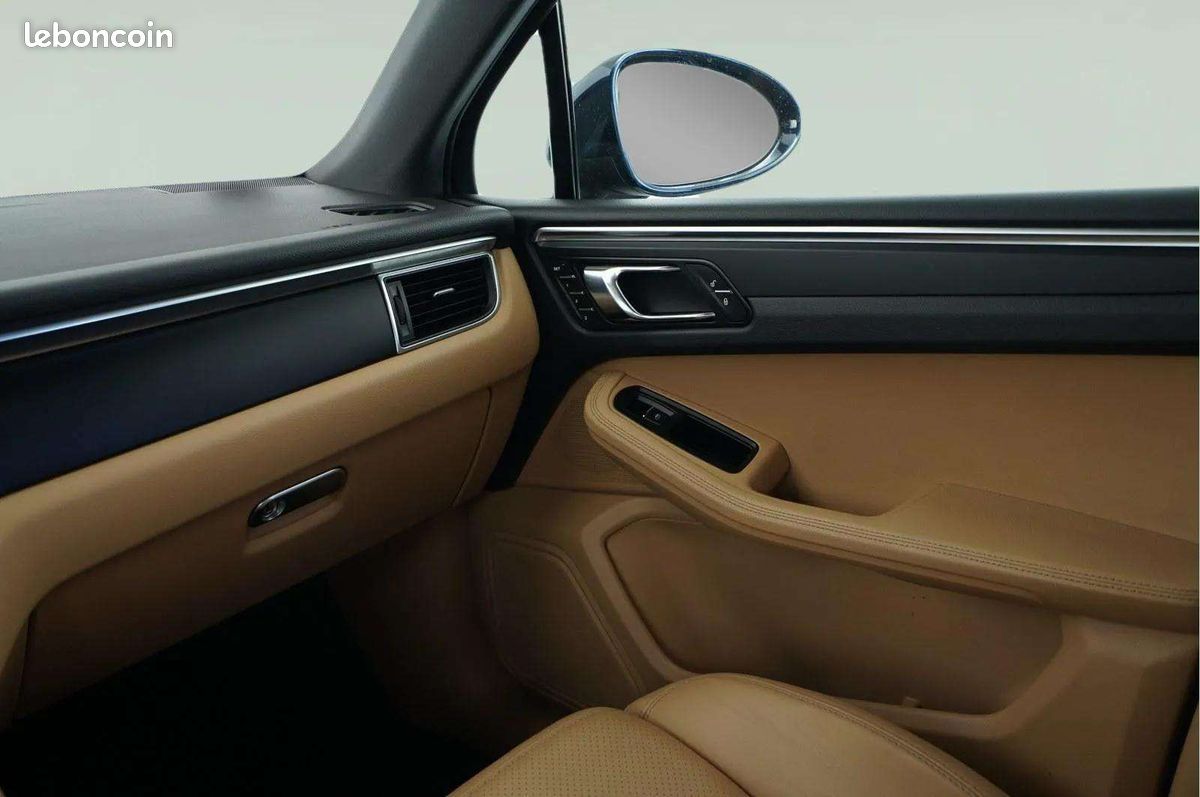 Porsche Macan 252 ch * PDK * PCM * Mémoire * Sièges Chauffants * Attelage (image 10)