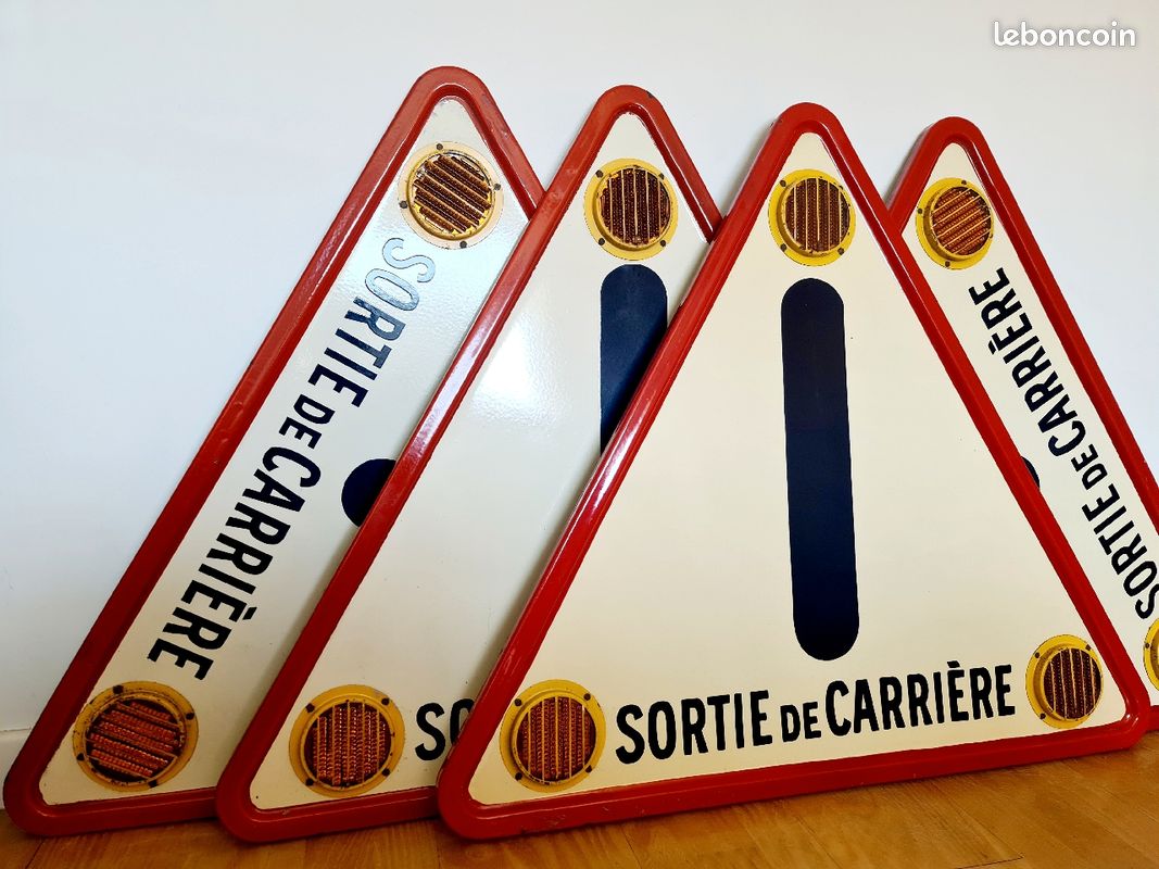 Panneau sortie d'usine année 50 (image 1)