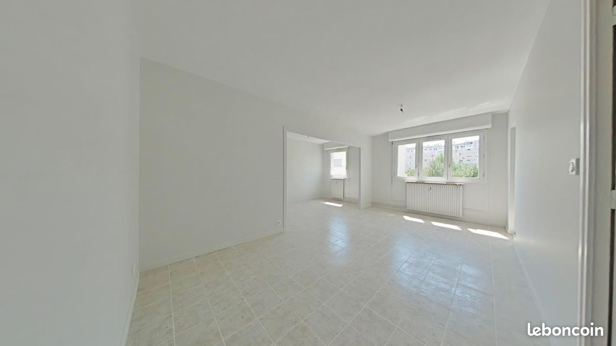 Appartement 3 pièces 59 m² · à Saint-Étienne · 59 m² · 590 €