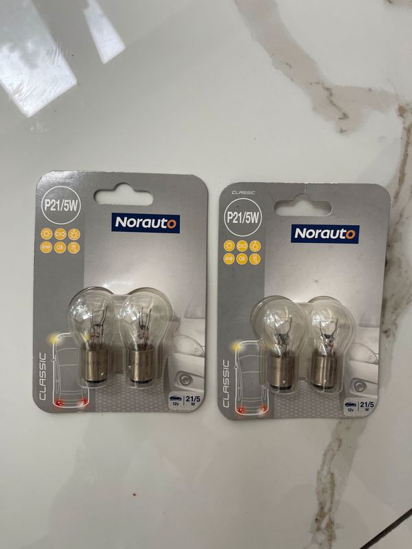2 Ampoules LED W5W NORAUTO Classic LED - Norauto