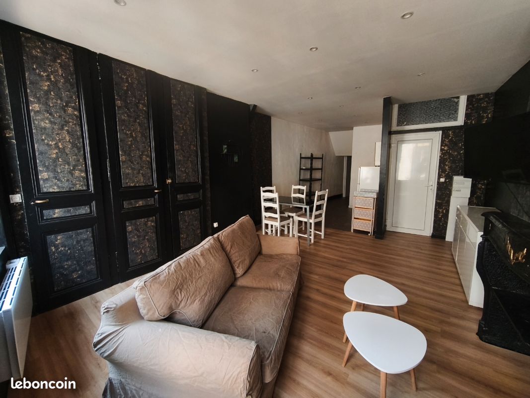 Appartement 2 pièces 52 m² · à Charlieu · 52 m² · 490 €