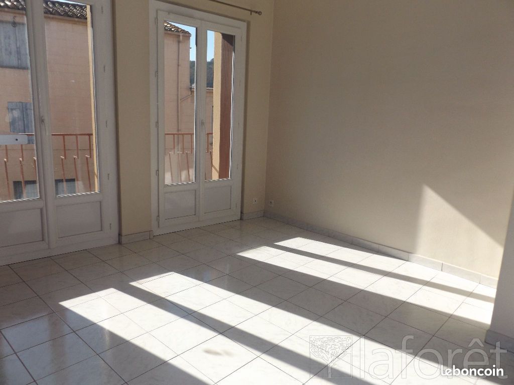 Appartement 2 pièces 40 m² · à Céret · 40 m² · 530 €/mois