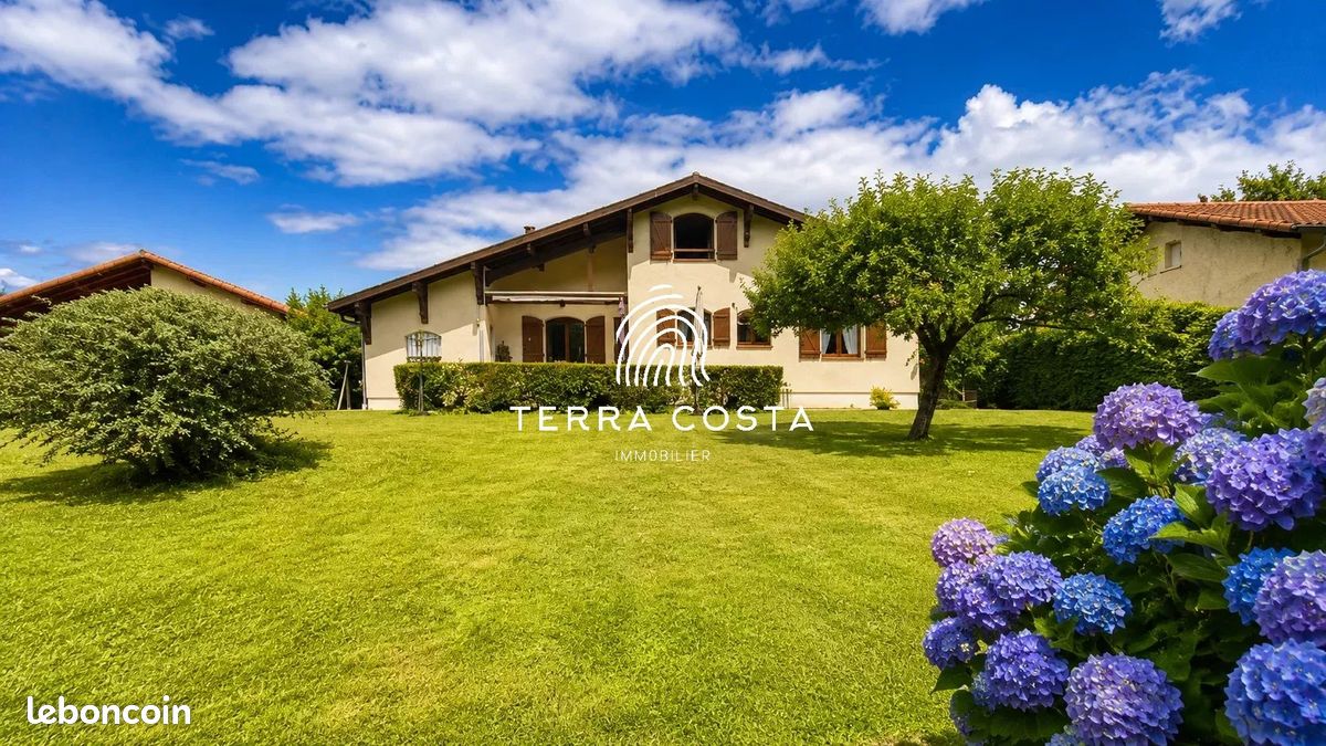Maison 5 pièces 125 m² · à Saint-Vincent-de-Tyrosse · 125 m² · 455 000 €