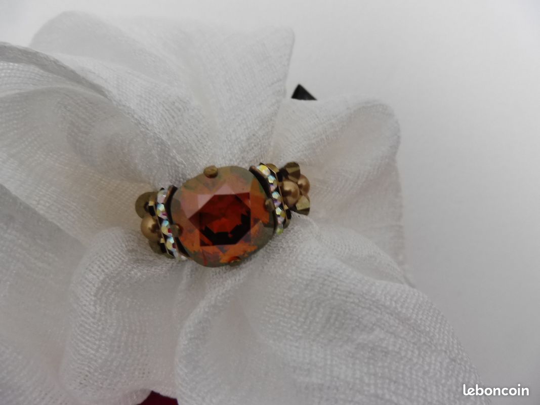 Bague jaune fantaisie (image 4)