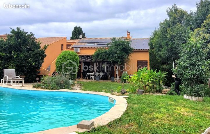 Maison 9 pièces 262 m²