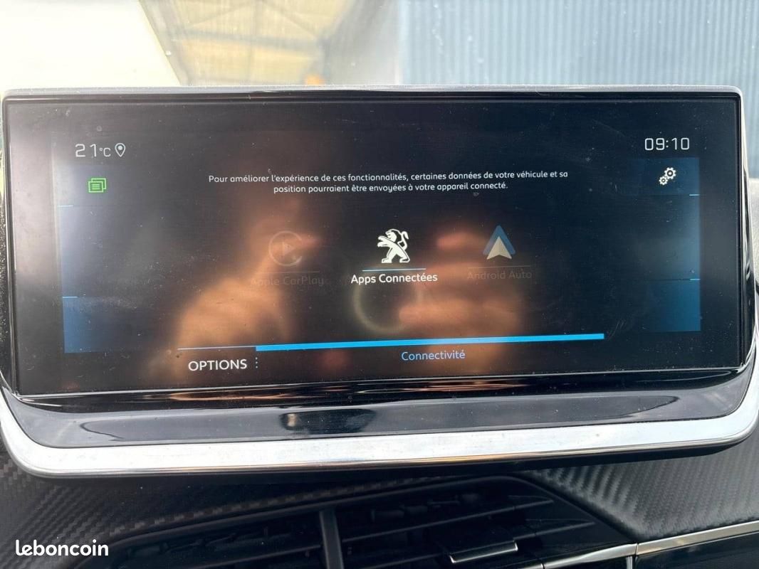 Peugeot 208 PureTech 100 S&S EAT8 - Allure Pack (image 15)