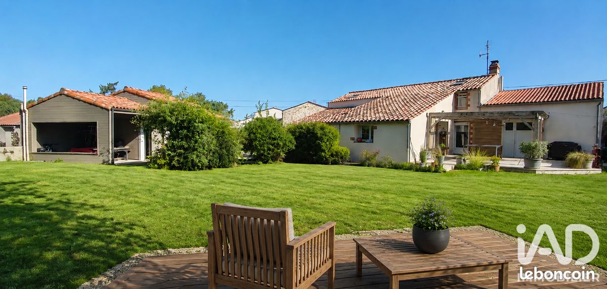 Maison 8 pièces 140 m² · à Chavagnes-en-Paillers · 140 m² · 275 000 €