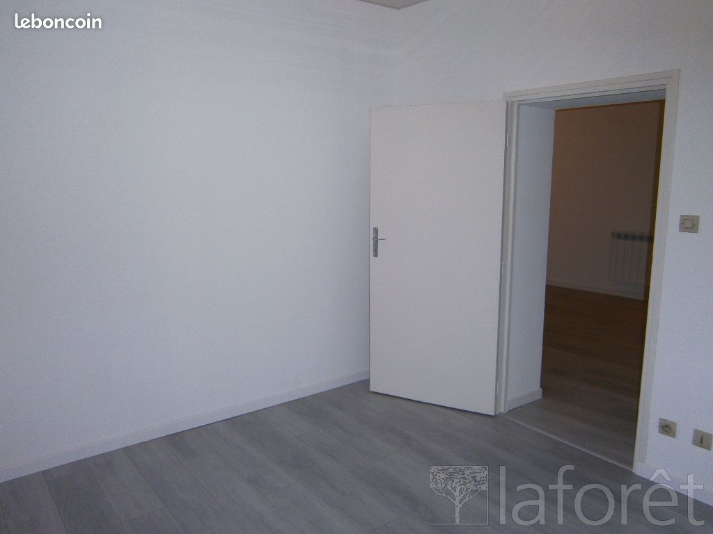 Appartement a louer chalons-en-champagne - 3 pièce(s) - 48 m2 - Surfyn