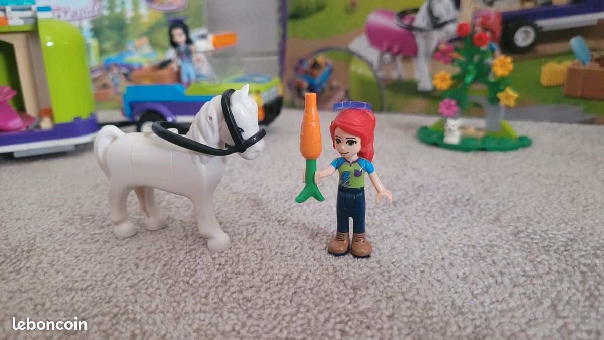 Lego Friends 41371 - Le van du cheval d'Mia (avec boîte et notice) (image 2)