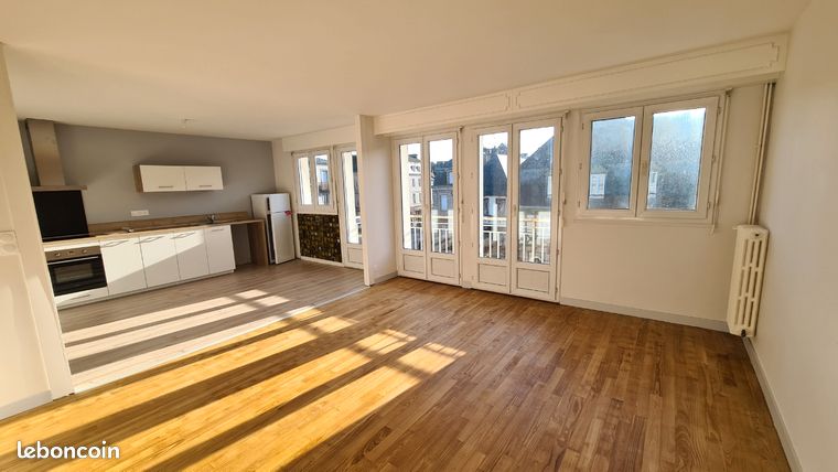 T4 de 89m2 terrasse - centre-ville