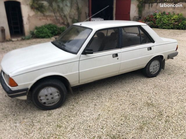 Peugeot 305 (image 3)