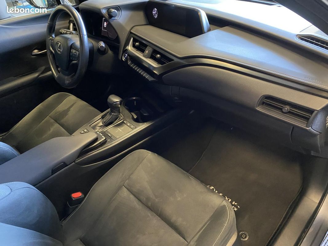 LEXUS UX 250h Hybrid FWD - 2.0 VVT-iE - Premium Edition - 184cv - Boîte auto - Garantie 12 mois (image 13)