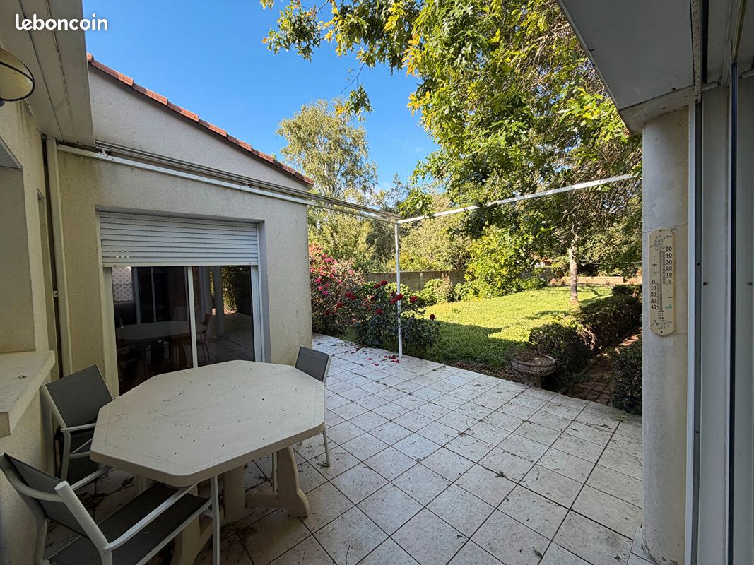Maison 6 pièces 142 m² · à La Roche-sur-Yon · 142 m² · 279 000 €