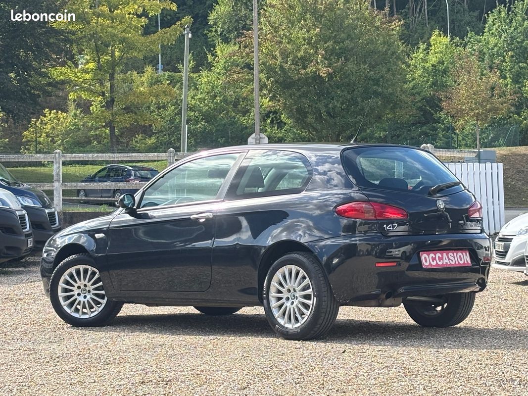 ALFA ROMEO 147 1.6i 105ch (image 3)