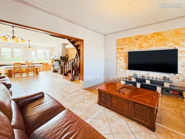 Maison 9 pièces 210 m²