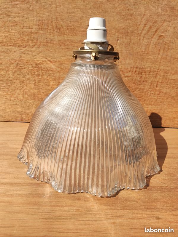 Abat jour verre pressé vintage - France
