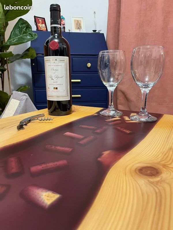 Table basse unique en résine époxy et pin massif – Pièce artisanale avec caractère – Fabriquée main (image 5)