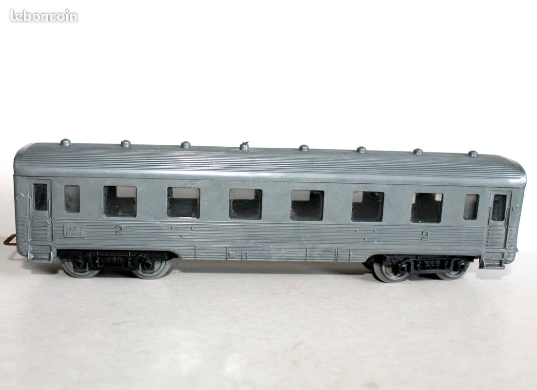 Maquette de Voitures Voyageur SNCF - echelle HO - boutique du train